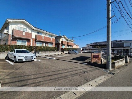 グラシアスＧ[1LDK/42.37m2]の駐車場