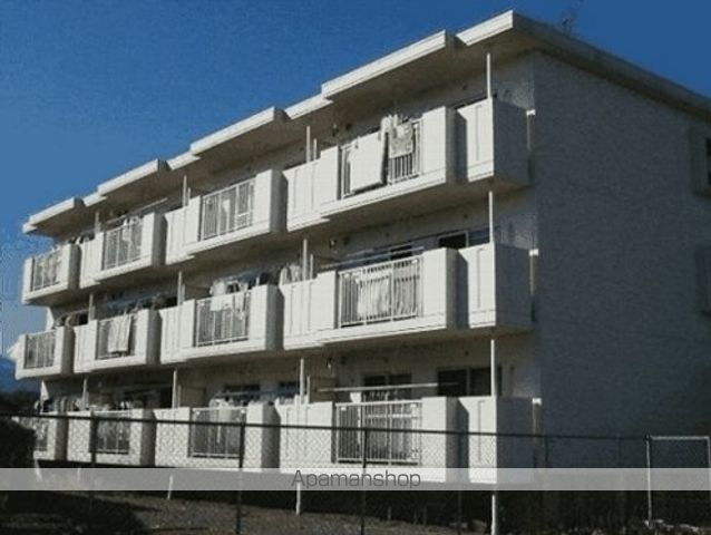 プレミール花岡の玄関写真