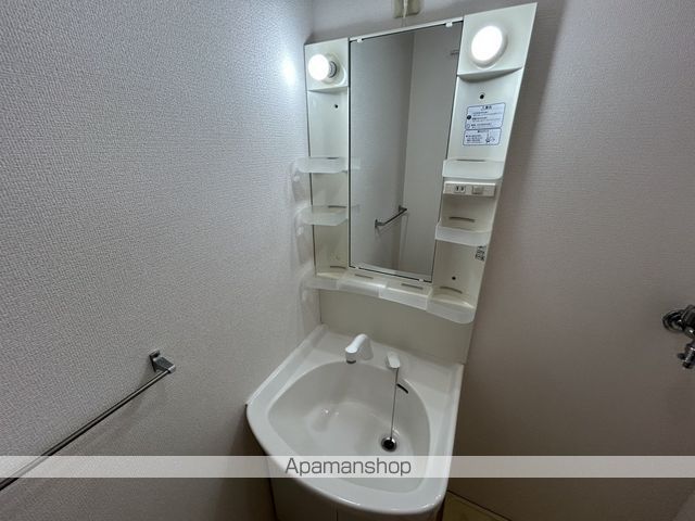 ドミール関大前の内装写真