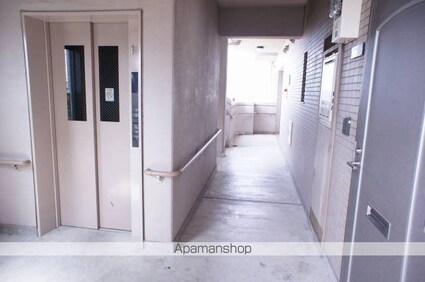 グランドマンション国母[2LDK/68.41m2]の共用部1