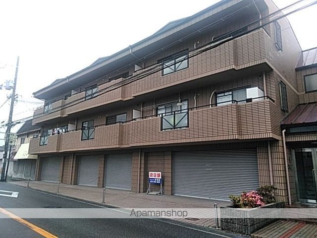 稲善マンション 住居の外観写真