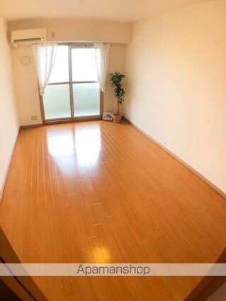 エリーフラッツ京町[1K/31.68m2]のリビング・居間