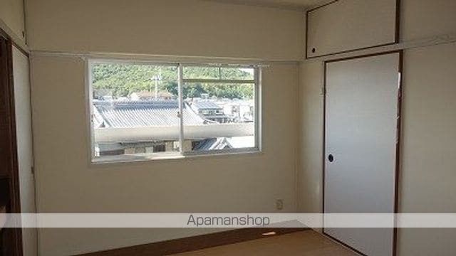 ヴィラナリー川津2号棟の内装写真