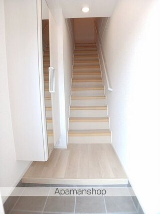 メゾン・ド・ティアラ阿南　Ｎ[2LDK/62.11m2]の玄関