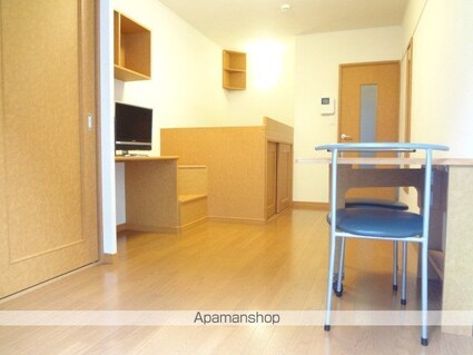 レオパレスＥＮＯＫＩＤＯ[1K/22.35m2]のリビング・居間