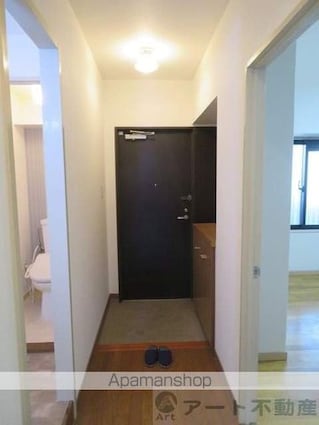 空港中央ビル[3LDK/66m2]の玄関