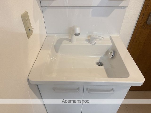 ピュアライフ坂井の内装写真