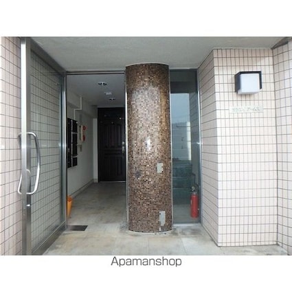 サンエイアームス[1K/22.05m2]のエントランス