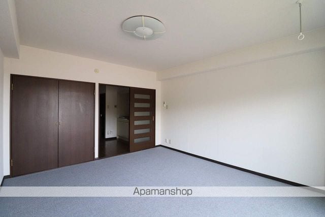 メゾンドゥジュネス北代の内装写真