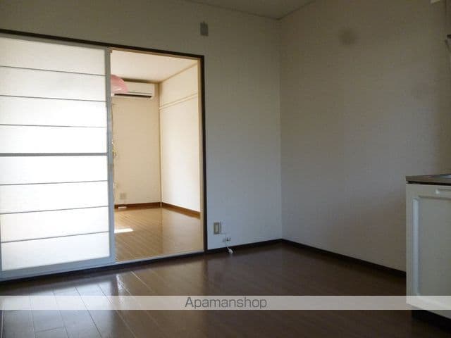 サンライフパラダイス A棟の内装写真