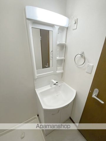 コンフォース亀山IIの内装写真