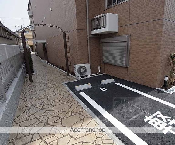 グランディオーズ桂の玄関写真