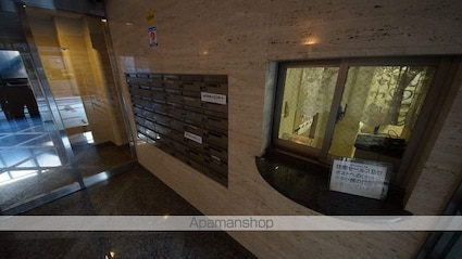 マンションアクロス代々木[2LDK/107.39m2]の共用部1