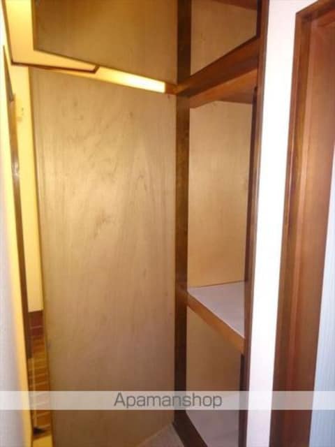 アーネスハイツわか[2DK/44.55m2]の収納