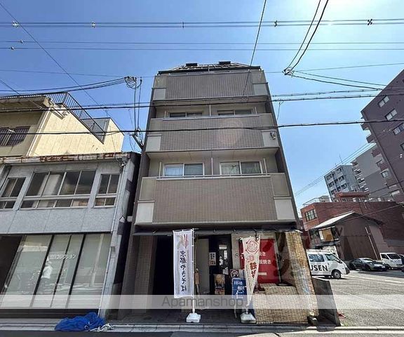 バインオークノチェの外観写真
