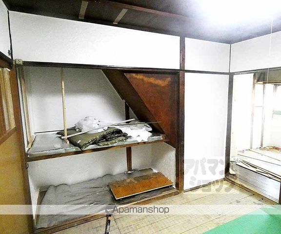 地下鉄烏丸線 北大路駅 徒歩32分 2階建 築64年の内装写真