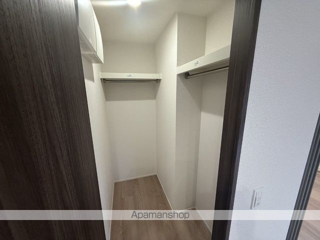 アレテー開出の内装写真
