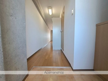 カローラ東雲[1R/27.8m2]の玄関