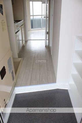 メゾンアルカディア御門[1K/20.8m2]の玄関