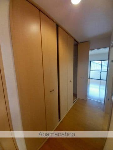 JUN丸山の内装写真