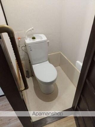 和歌山県和歌山市築港５丁目[2K/33m2]のトイレ