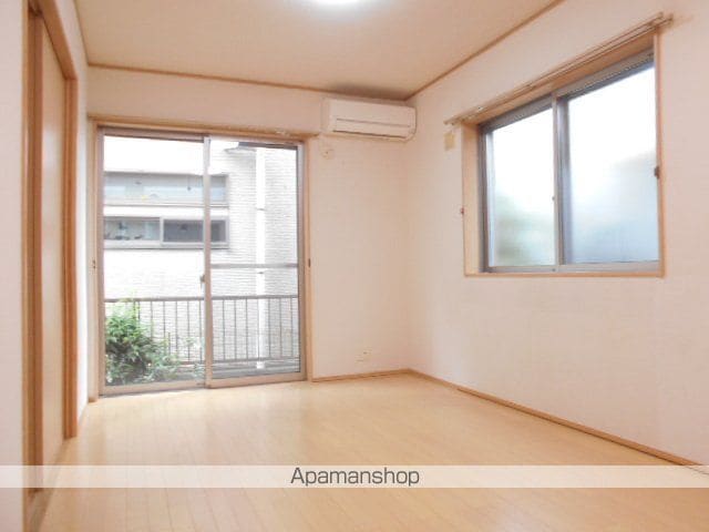 飯山満町戸建の内装写真