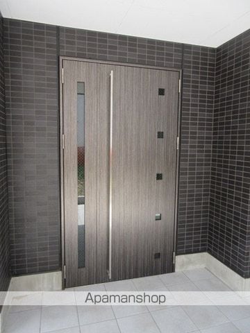 PARK RESIDENCE NISHICHIBAの玄関写真