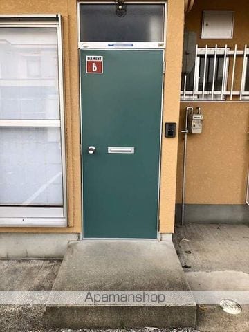 ELEMENTの玄関写真