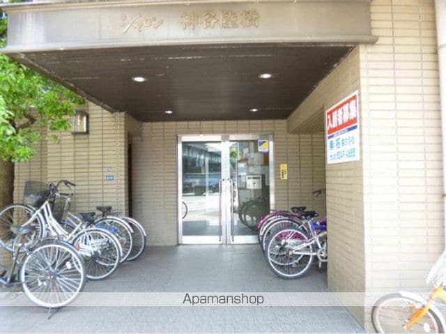 シャロン神谷陸橋の玄関写真
