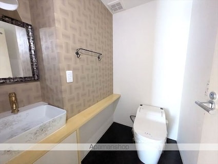 ＬＯＳ　ＢＯＮＯＳ[1R/32.42m2]のトイレ