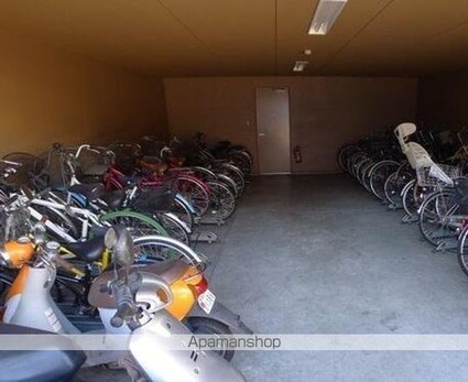 アルファライフ玉藻公園[2LDK/56.91m2]の共用部1