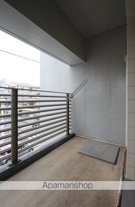 カーザ・ビアンカＤＵＥ[1R/30m2]のバルコニー