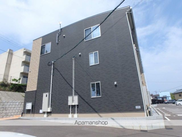 メロウ ヴィラ IIの外観写真