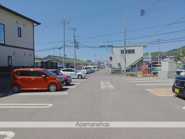 カテュルスフェリスⅢ[1LDK/45.89m2]の駐車場1