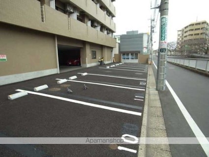 東京都練馬区氷川台３丁目[1K/21.7m2]の駐車場