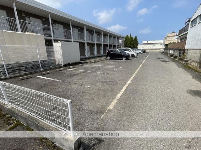 レオパレスＩＮＢＥ・Ⅰ[1K/22.7m2]の駐車場2