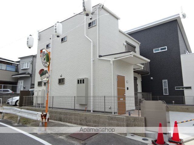 阪和線 北信太駅 徒歩9分 2階建 築10年の外観写真