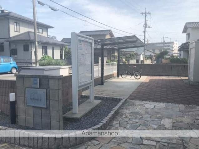 レオネクストやすらが丘Iの玄関写真
