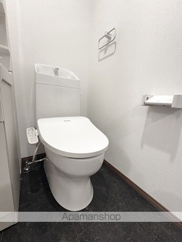 PUERTA東門前の内装写真
