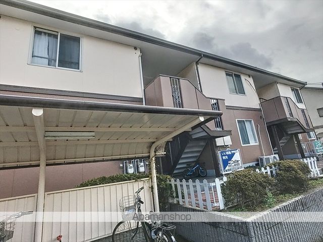 グリーンコート A棟の外観写真