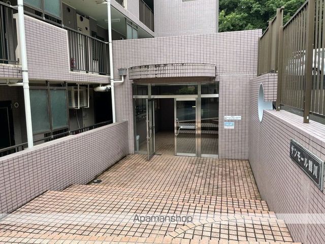 サンモール鶴川の玄関写真