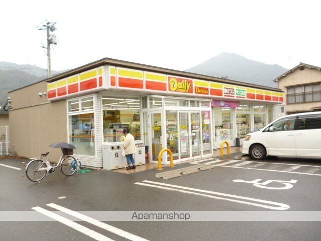 11KAWAIの周辺写真