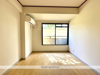 ラ・ベルセゾン[1LDK/40.6m2]の内装3