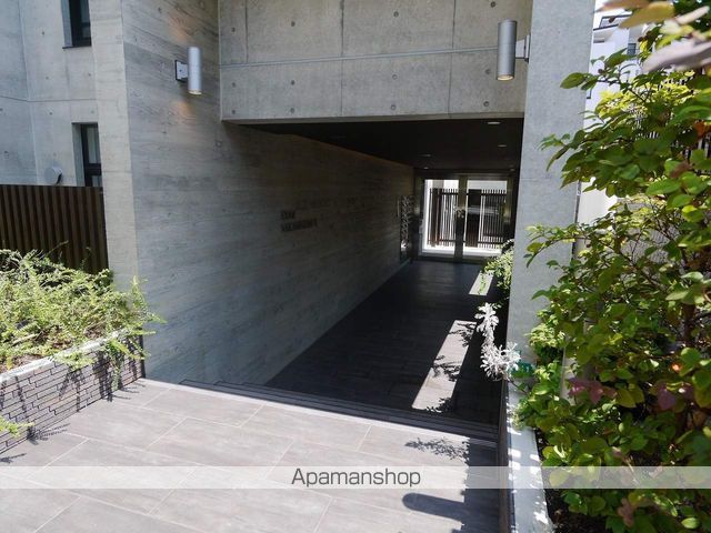 EXAM中目黒IIの玄関写真