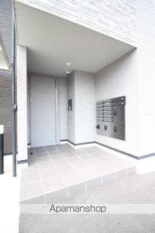 LIEN国富の玄関写真