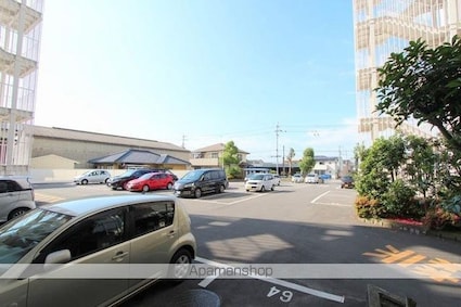 香西グランドマンション１０７[2LDK/89.34m2]の共用部3