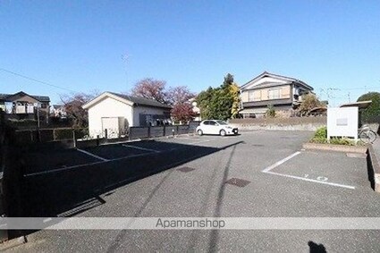 レオパレスリバーサイド上砂[1K/23.71m2]の駐車場