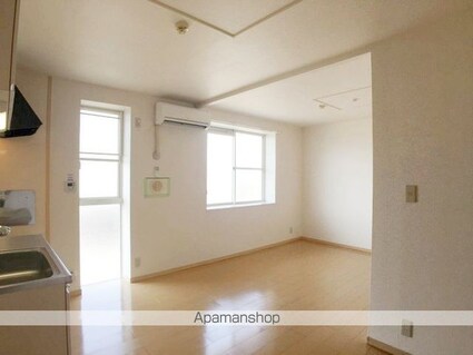 ニューエルディム横山Ａ[2LDK/55m2]のリビング・居間