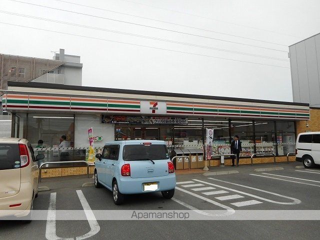 プラダ グレイスの周辺写真