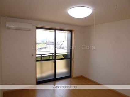 ＧＲＡＮＤＩＲ　ＴＨＲＥＥ　ＯＮＥ[1K/26.3m2]の内装5